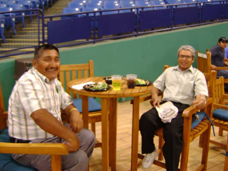20100428_comancoatraysgame032