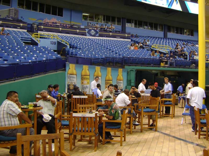 20100428_comancoatraysgame033
